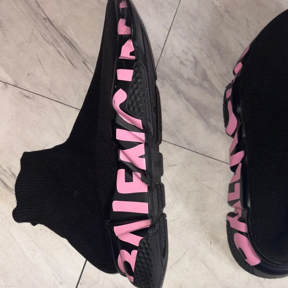 Balenciaga Black Sock-Style Sneakers with Pink Logo Detail - Picture 6 of 7
